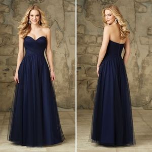 Tulle A-Line Bridesmaid Dress with Sweetheart Neckline